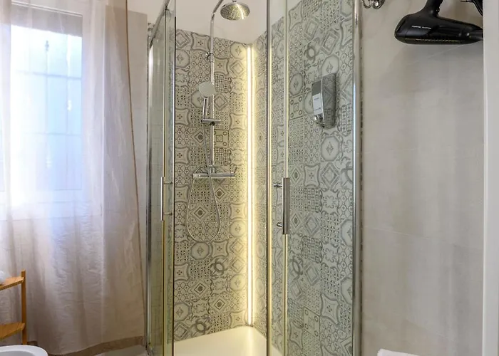 Tagiura, 25 - For Work And Leisure