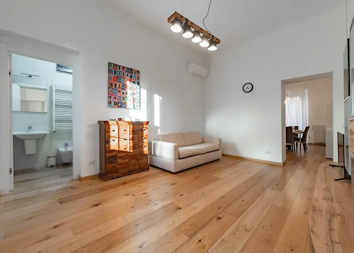 5 Walk From Porta Venezia Station, With 2 Bedrooms Apartmán *