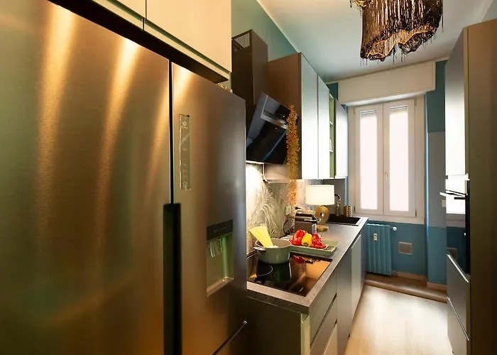 Stylish With Private Terrace & 2 Baths