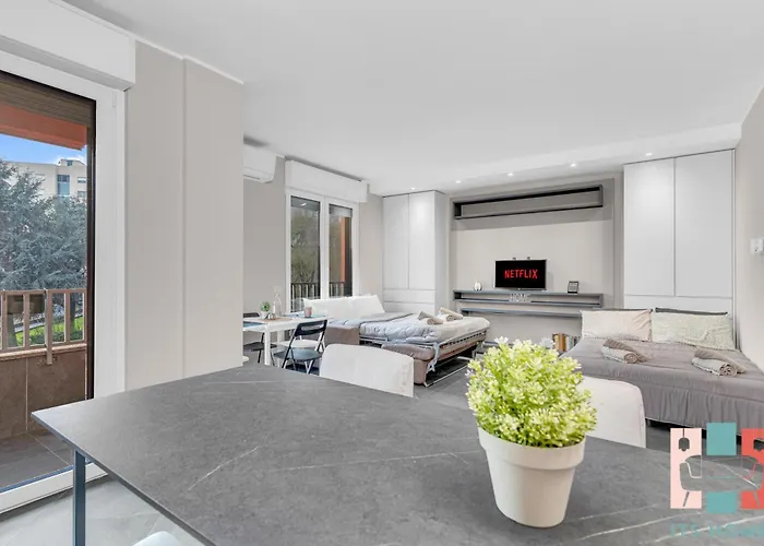 San15 - Elegant With View - Apartman *