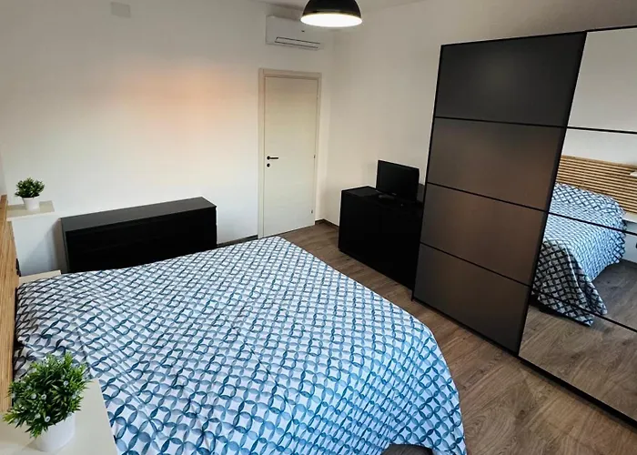 Corner House *