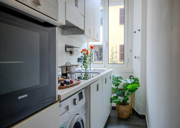 Porta Venezia Milano, Bilocale In Centro 아파트 *