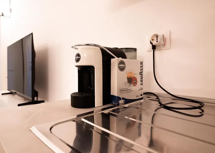 Oxart - Design A Due Passi Da Loreto *