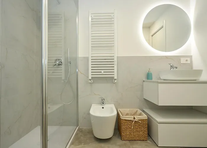 Atmosphere House 15 Minutes Walk From Duomo Apartment