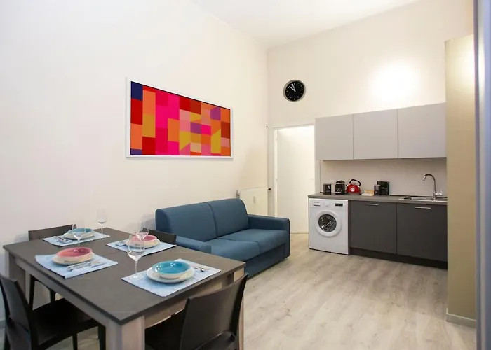 Amaranth Sempione * Milán