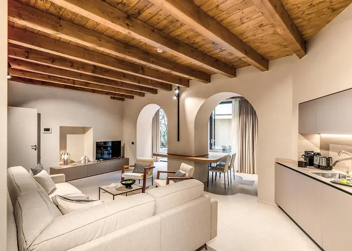 Apartment Seety Porta Romana Statue *