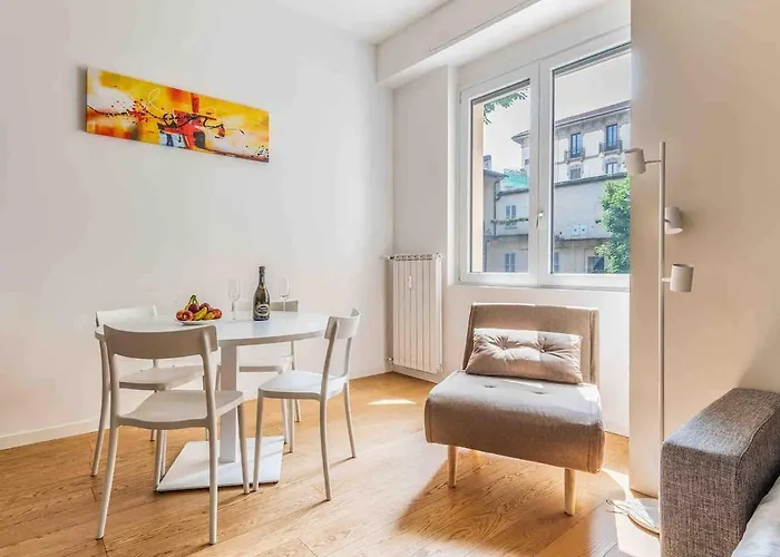 Sant Ambrogio M2 200metri Centre Of *