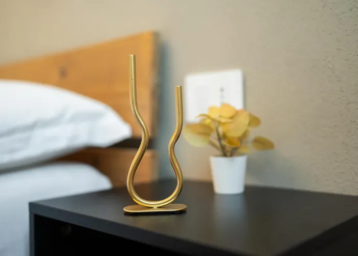 Modern Flat Near Skyline *