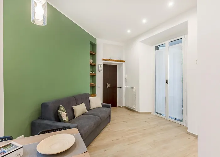 Entire With Patio In The Isola Area Apartment Mailand