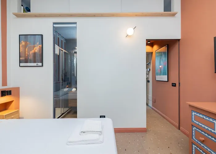 Design Canal Navigli View