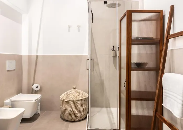 Nestco The Townhouse Jenner * 米兰