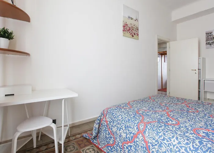 Romantic Close To Fondazione Prada *