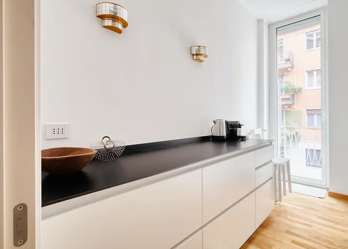 Just Urban - Exclusive 1br Center With Balcony Mediolan