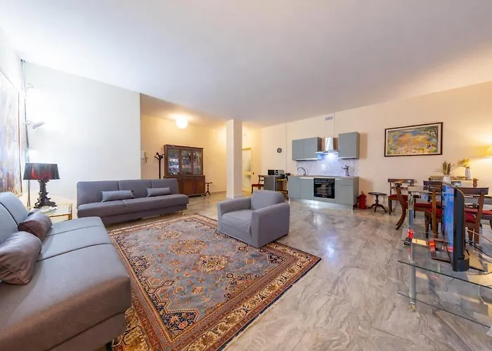 - Spacious And Bright Apartment, Elegant Area 밀라노
