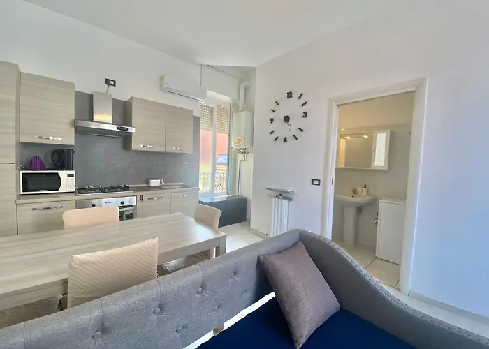 Modica Home, Nel Cuore Di Famagosta, In Posizione Tranquilla * Milan
