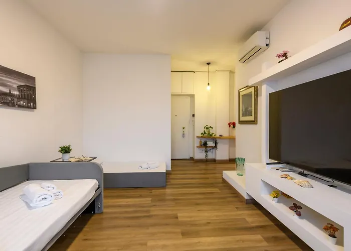 Modica, 16 - Near Iulm Διαμέρισμα Μιλάνο