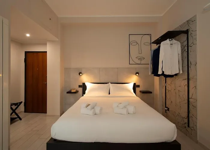 Monolocale X 2 Con Balcone E Cucina - Famagosta