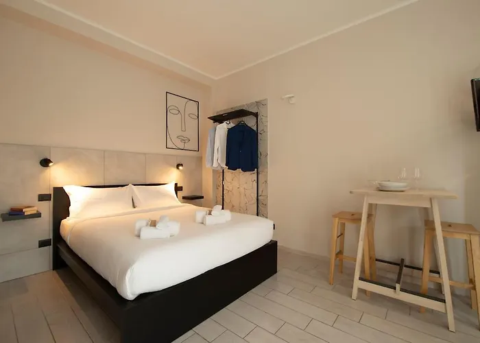 Monolocale X 2 Con Balcone E Cucina - Famagosta * ミラノ