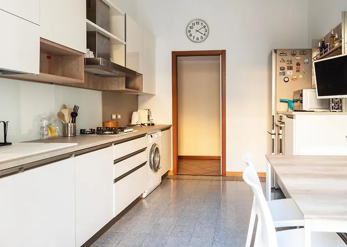 Апартаменты Youhosty - Compagnoni 8 Милан