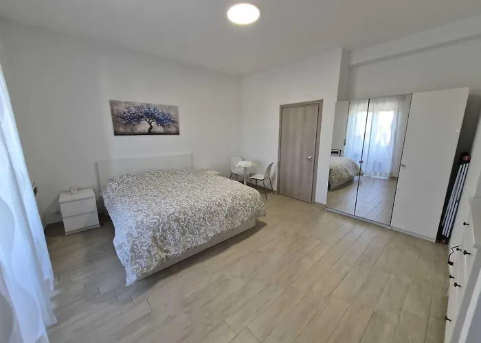 Apartment Check-inganni, Sopra La Metropolitana Fianco Cdi