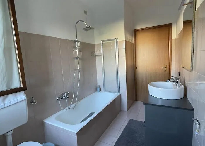 Duo Living, Spacious Comfortable 5 Minutes From Lancetti شقة ميلان