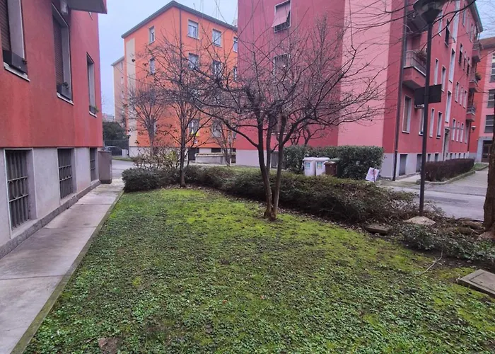 Isola Da Lucy * Milan