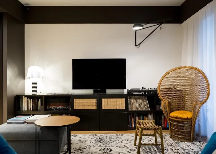 Luxury Design Apartment *