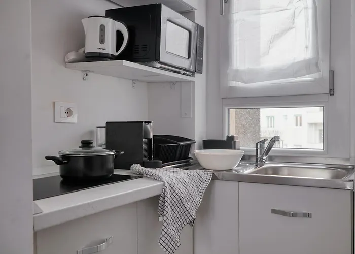 Domusmi Via Fiuggi מילאנו