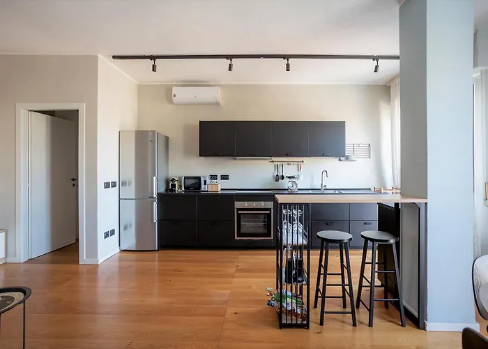 The Luxe Station - 5 Min From