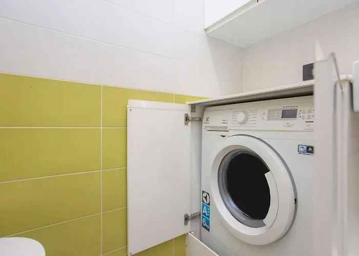 Light Blue Home-sempione Park-metro M2-brera Апартаменты