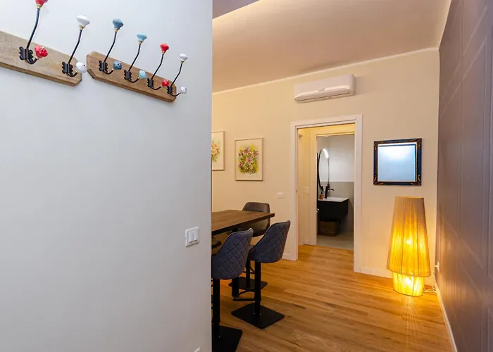 Costanza Home, Moderno Ed Elegante Nel Cuore Della Citta Di Milano, Nuova Metro Blu, Comodo Per Duomo, San Siro E Rho Fiera Milano