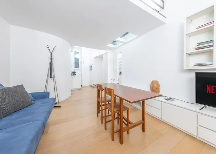 Terrazza Di Lusso In Porta Venezia, 1bdr Con Ac Milan