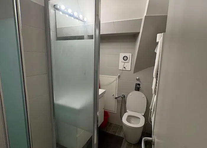 San Siro Apartment, アパート
