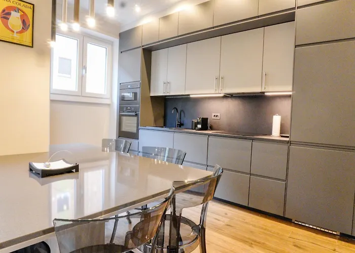 Apartmán Darsena Contemporary - Spacious 2br A Few Steps From Centre *