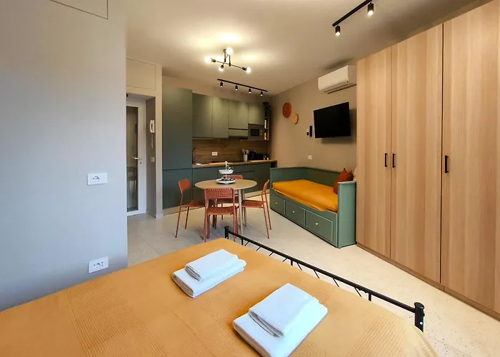 Drops & Dots In The Key Area Of