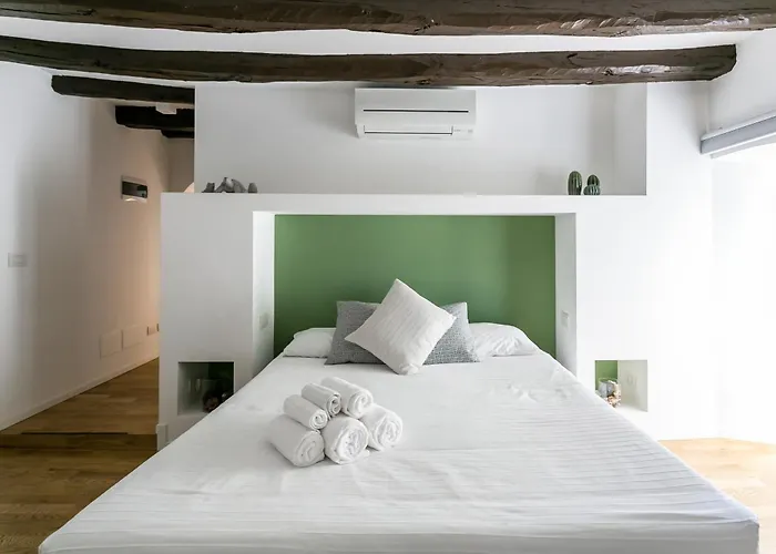 Navigli - Via Mortara 17 아파트 *