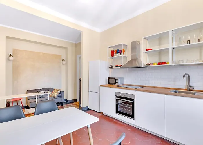 Classy With 2 Bedrooms