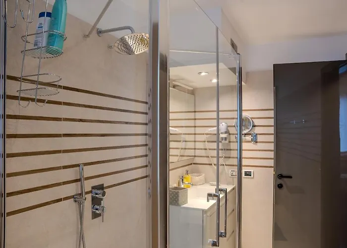 Ampio Trilocale Nel Cuore Di - 97mq Di Comfort Apartamento