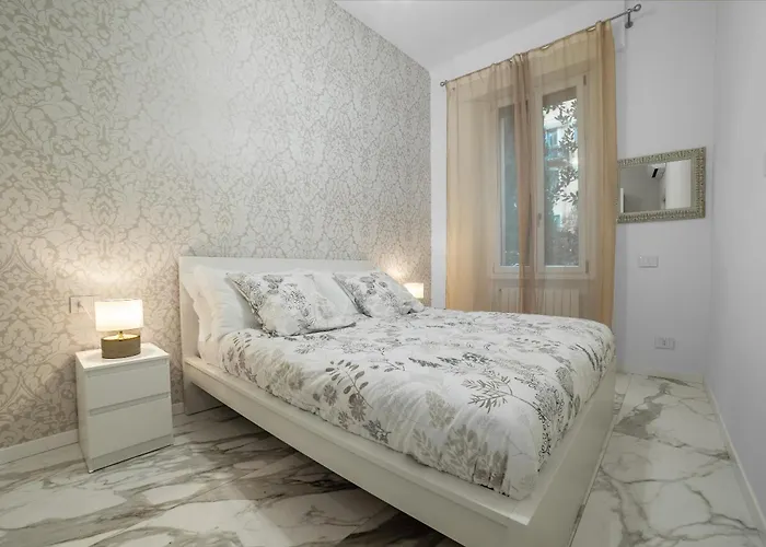 Bright '46' Cosy And Милан