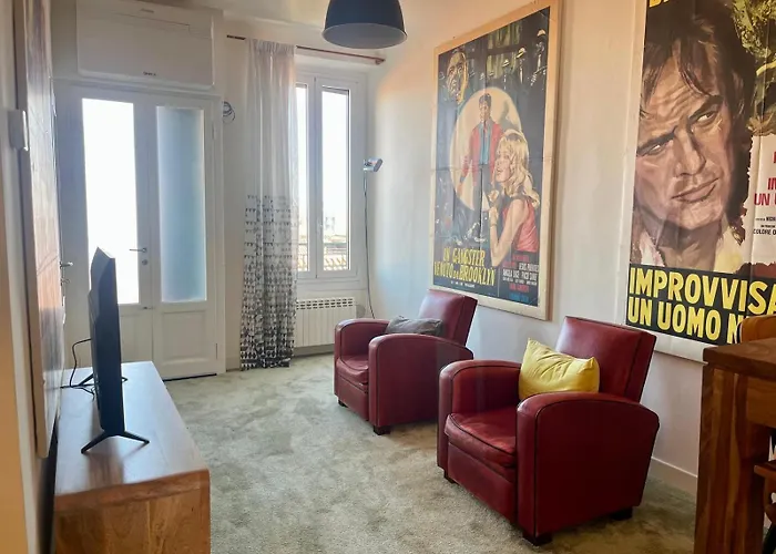 The Vintage Movie Naviglio Grande *