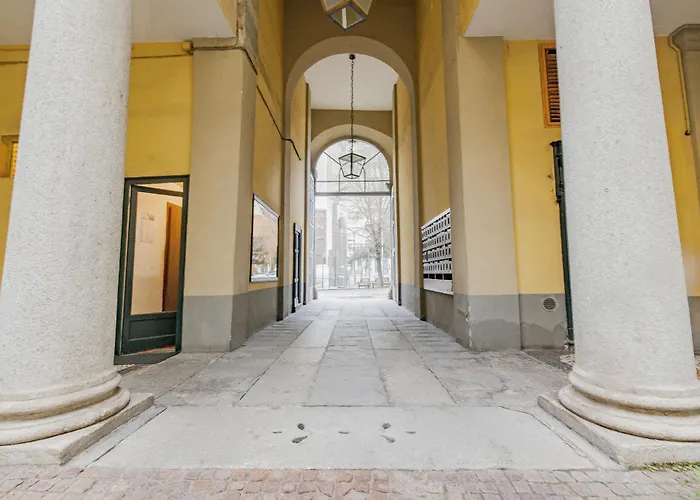 Bnbest Tricolore 6 Pax Appartement *