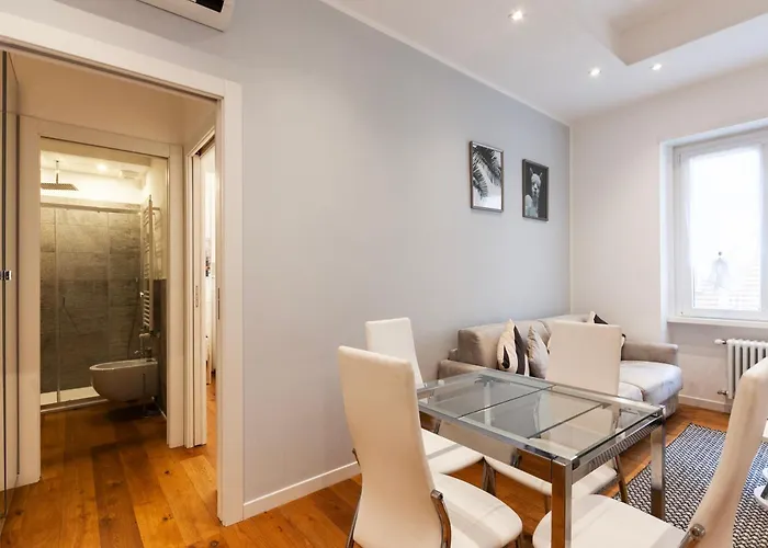 Youhosty - Falcone 7 Milán