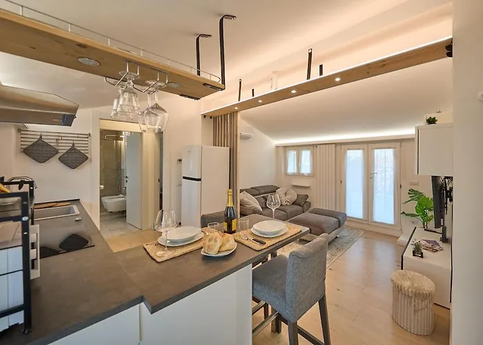 S&m - Penthouse With Terraces In