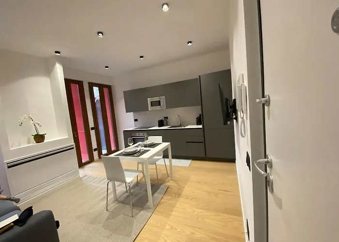 Brand New - Bilocale Porta Romana Daire Milano