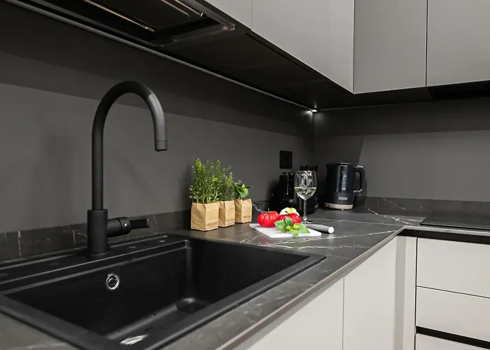 Italianway Comfort - Monte Nevoso 8 * Milánó