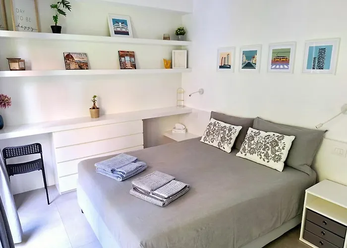 California Suite, Zona Tortona-solari-citylife, Un'oasi Nel Centro Di * Milán