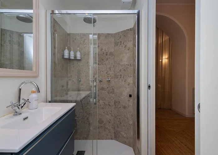 Living Arco Della Pace