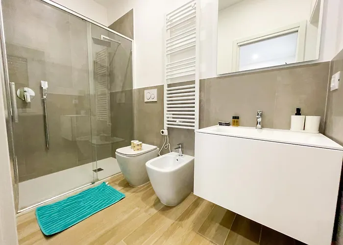 Olimpic Village Club 6 * Milánó