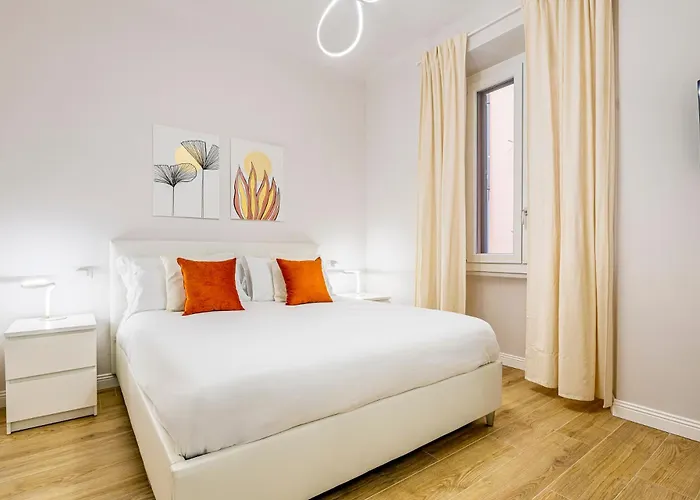 One Bedroom On Carlo Imbonati アパート *