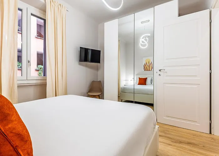 One Bedroom On Carlo Imbonati * ミラノ